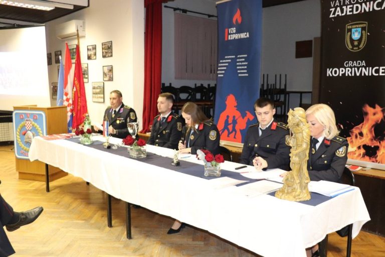 FOTO Održana godišnja skupština DVD-a Starigrad