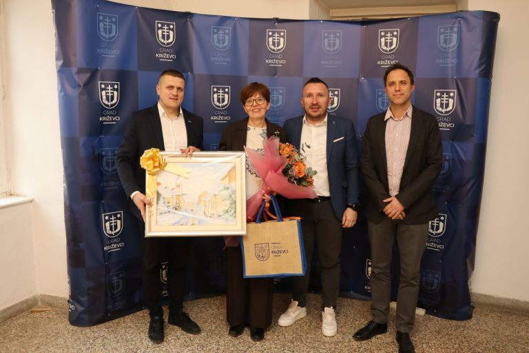 Grad Križevci zahvalio ravnateljici Gradske knjižnice na godinama predanog rada