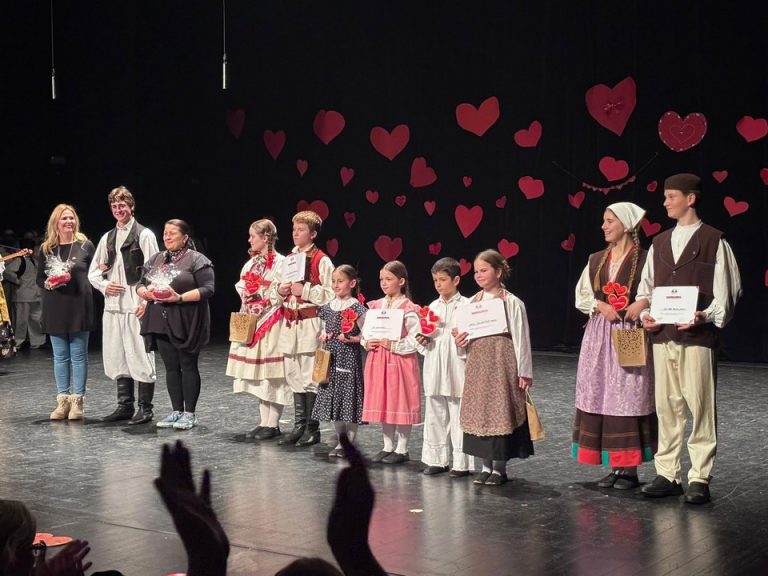 Folklorni ansambl Koprivnica sudjelovao na drugoj Srčekijadi u Zagrebu