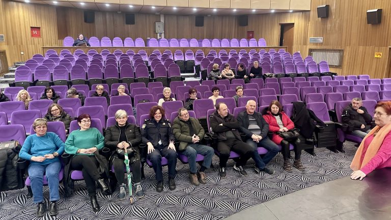 Edukativno predavanje Udruge Susret i Policijske uprave o kibernetičkim prijevarama