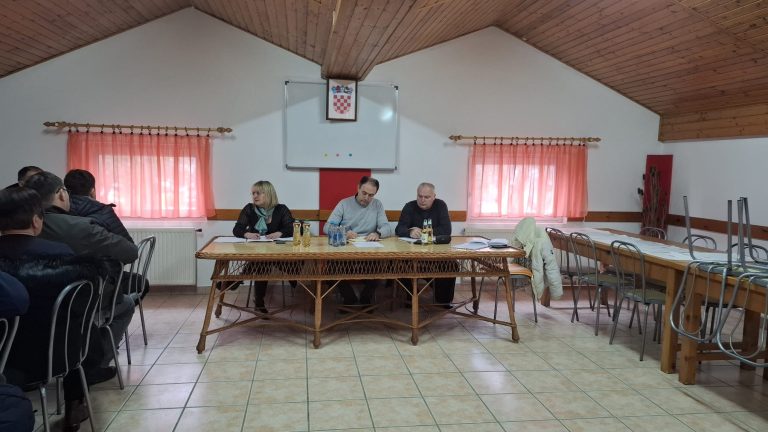 FOTO U Legradu održan sastanak o problemu šteta od divljači u poljoprivredi