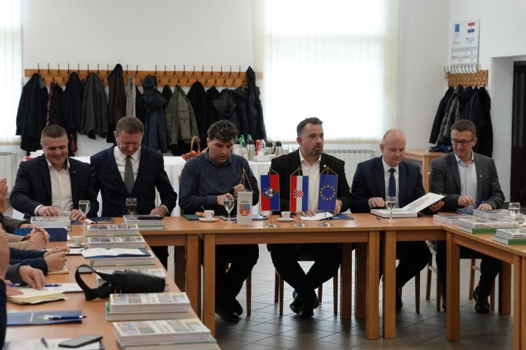 Na Kolegiju župana s predstavnicima JLS-a raspravljano o ravnomjernom razvoju, usluzi pomoći u kući i natječaju za energetsku obnovu zgrada javnog sektora
