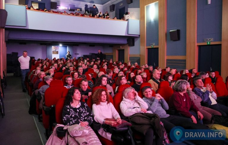 ‘Svadbu’ je u Koprivnici dosad pogledalo više od 6.200 ljudi, u kinu se pohvalili rušenjem dva rekorda