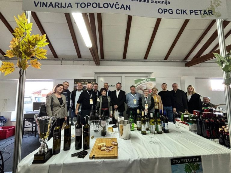 FOTO Predstavnici naše županije izlažu na 21. Međunarodnom pčelarskom sajmu u Gudovcu