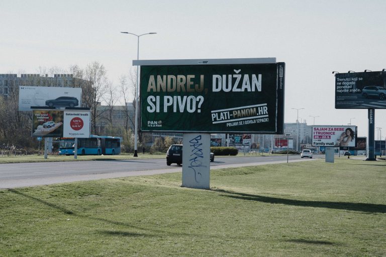 Netko vas javno proziva za dugovanje? Ovi billboardi su posvuda, Hrvati su počeli vraćati dugove i svi pričaju o tome