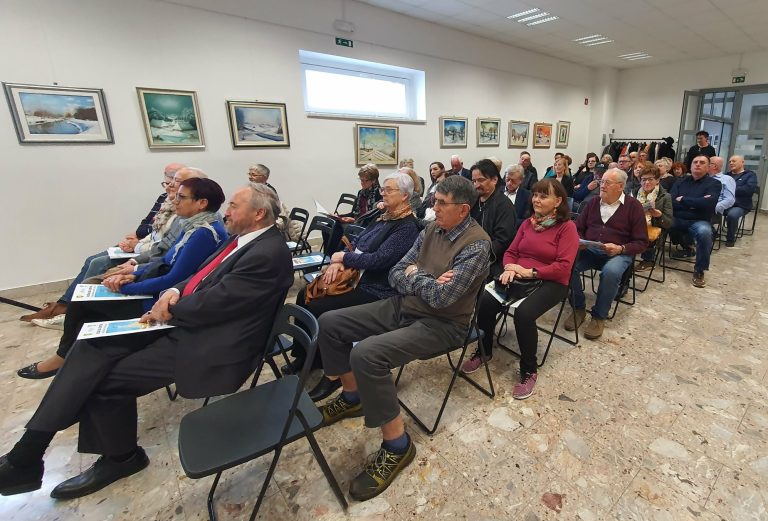 Udruga hlebinskih slikara i kipara naive predstavili svoje slike i skulpture u Sloveniji