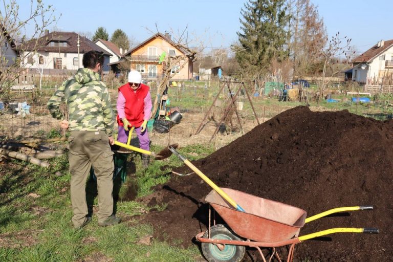 Komunalac obogatio Eko vrtove s 10 m³ komposta DomKo