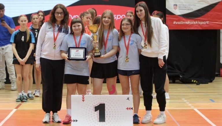 Koprivničke badmintonašice osvojile zlato na Državnom prvenstvu u Poreču