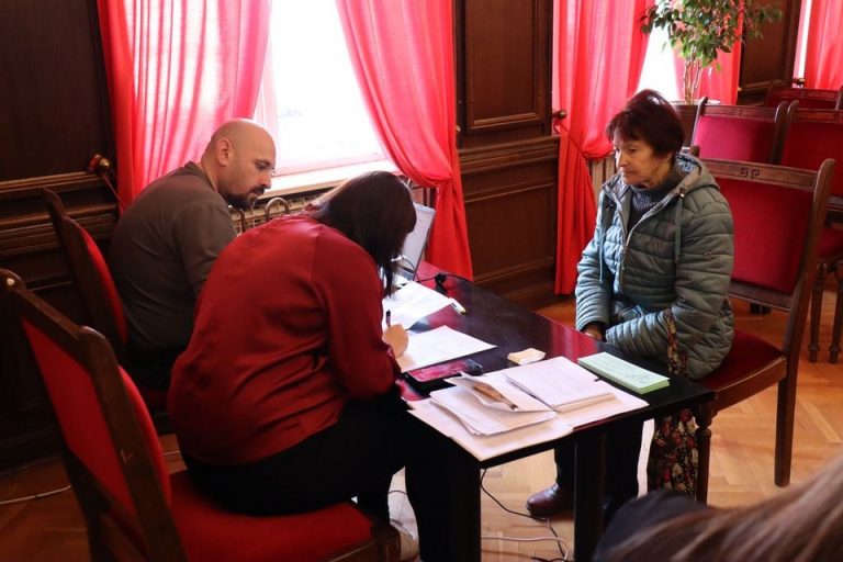 Započela podjela uskrsnica umirovljenicima, prvog dana podijeljeno 485 uskrsnica