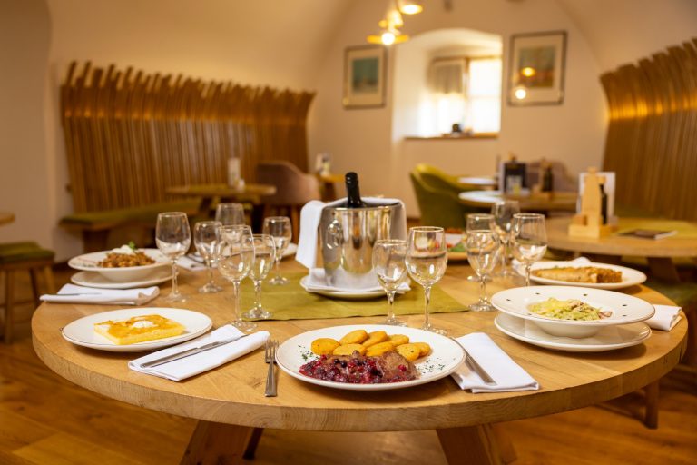 ‘A la turka menu’ u tri slijeda, evo što pripremaju u Restoranu i pivnici Stari grad