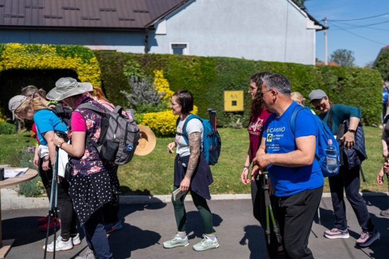 Camino dan u Podravini okupio brojne hodočasnike: stotinjak sudionika krenulo na duhovno putovanje