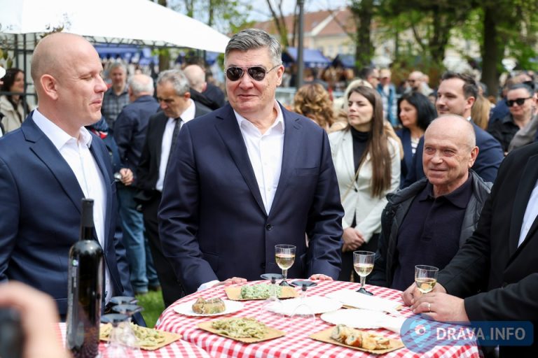 FOTO U Koprivnici traje GAF, predsjednik Milanović obišao obrtnike koji spremaju 5.000 porcija delicija iz cijele Hrvatske
