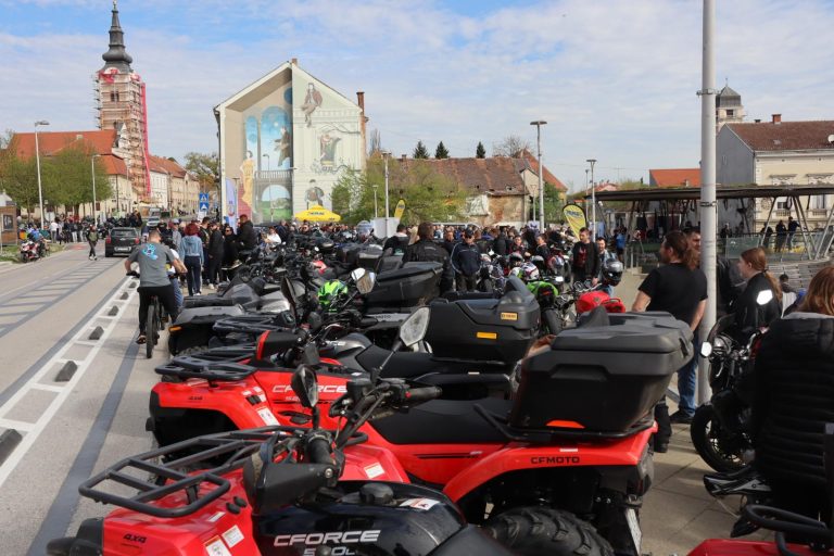 U Križevcima održano tradicionalno 15. moto i biciklističko druženje
