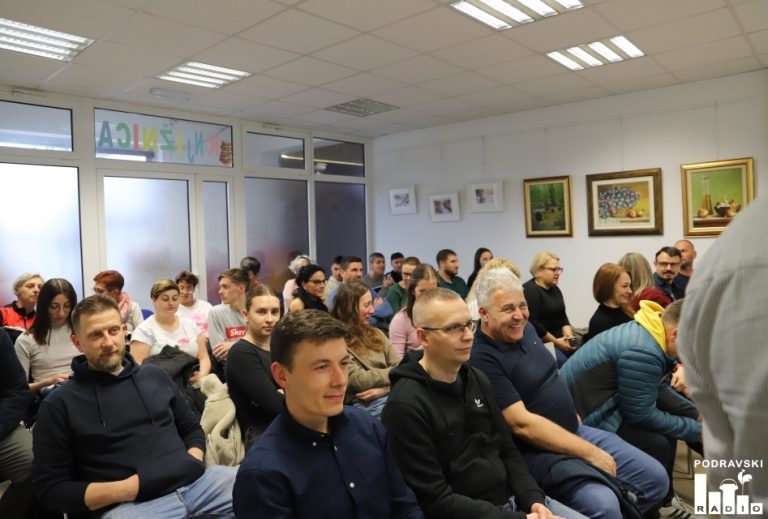 FOTO Miroslav Hodić održao predavanje ‘Južna Amerika – Putovanje na kraj svijeta’