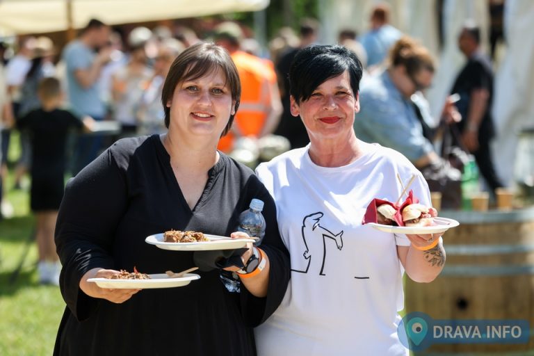 FOTO: MESNA RAPSODIJA U Križevcima traje Gastro Beef Fest, ljubitelji vrhunske hrane i dobrog društva došli su na svoje