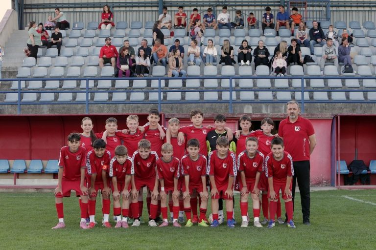 FOTO Mlađi pioniri NK Podravca Virje prvaci 2. NL Istok