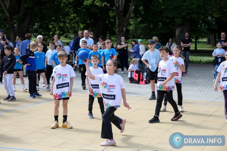 FOTO Zrinski trg u Koprivnici okupio brojne male sportaše na Telemach Danu sporta
