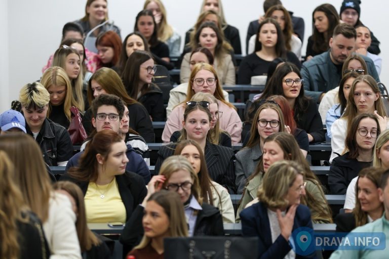 FOTO Tjedan karijera na Sveučilištu Sjever u Koprivnici, UNIN Connect Week nudi bogat program, radionice i predavanja