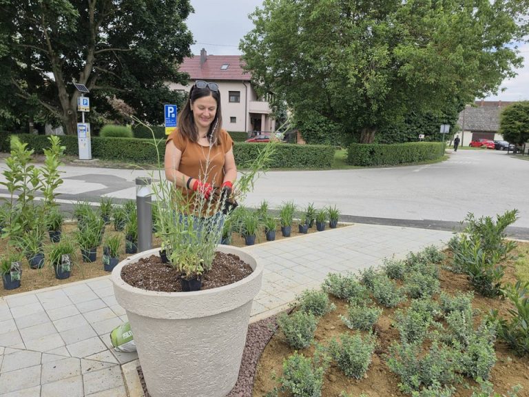 FOTO Uređen prostor uz Koprivničku sinagogu