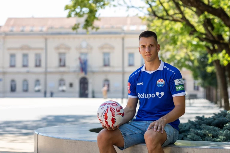 David Bosak, 20-godišnji veznjak iz Vinkovaca, novi je igrač Slaven Belupa