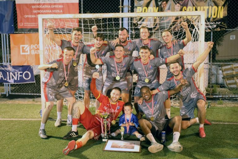 Zvonarek sistemi&MNK Klub 75 Kotoriba na penale do trofeja