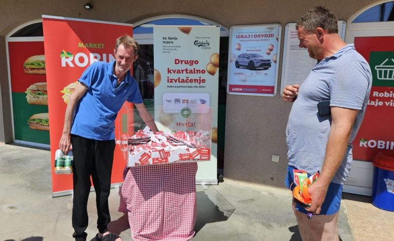 FOTO Poznati su dobitnici drugog kvartalnog izvlačenja velike nagradne igre Robin marketa