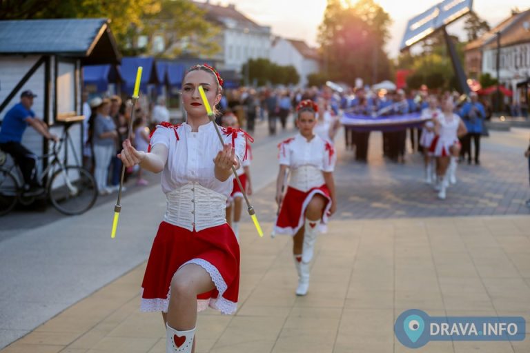 FOTO Službeno otvorenje 33. Podravskih motiva, manifestacije koja okuplja zaljubljenike u naivu i kulturu