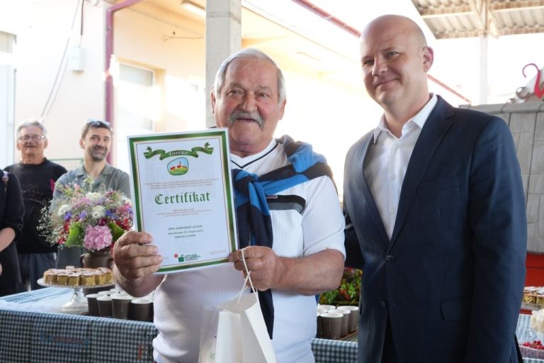 FOTO Domaći proizvodi dobili potvrdu kvalitete na koprivničkoj tržnici