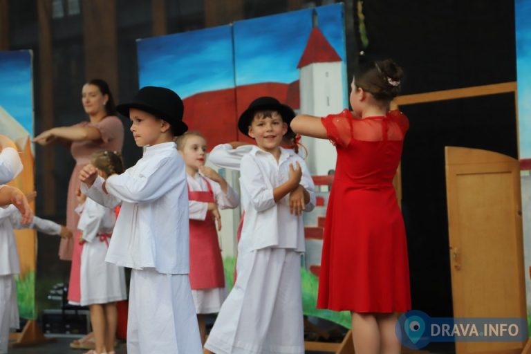FOTO Službeno zatvaranje Picokijade 2026. započelo je malom povorkom malih izvođača Zakaj nam vele Picoki