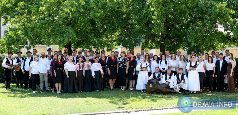 FOTO U Virju održana Županijska smotra tamburaških sastava i orkestara
