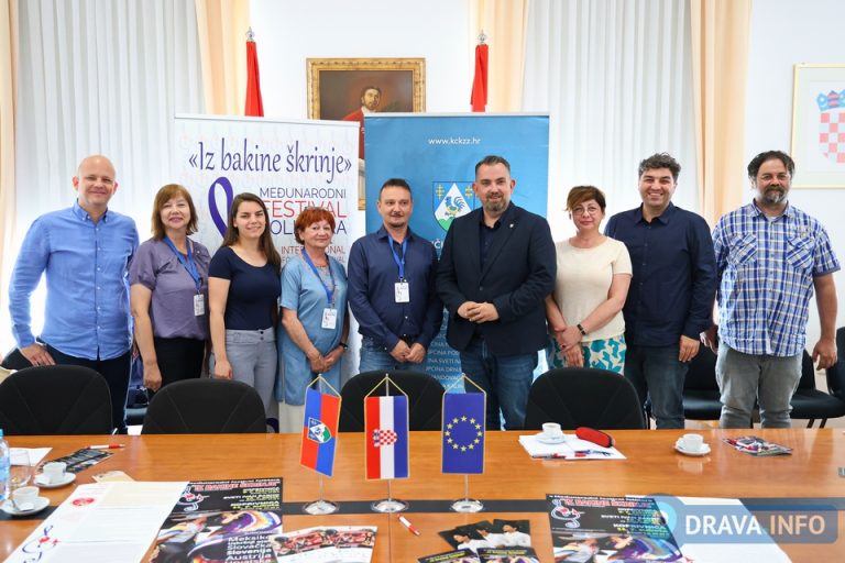 FOTO Festival ‘Iz bakine škrinje’ u srce Podravine donosi folklor svijeta. Stižu grupe iz Čilea, Meksika, Slovačke… ‘Različitosti se povezuju i to je cilj’