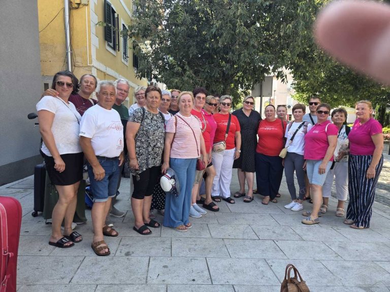 ROZE i Rusanovci posjetili virovsko odmaralište u Selcu