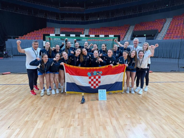 FOTO Hrvatske kadetkinje osvojile broncu na na Otvorenom europskom prvenstvu u Gothenburgu