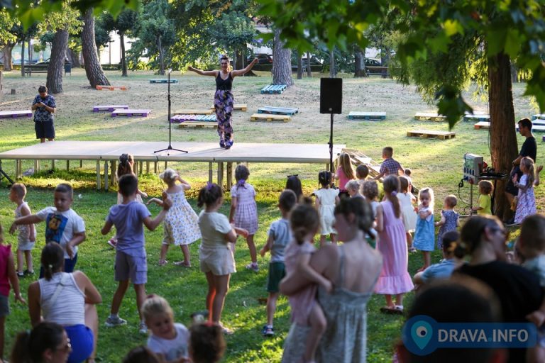 FOTO Dječji disco pretvorio Gradski park u pravi plesni podij