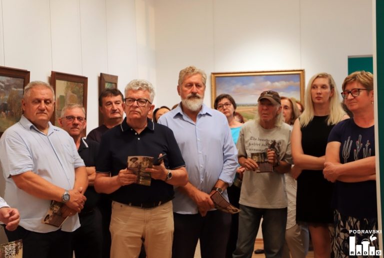 FOTO U Muzeju Podravine otvorena izložba posvećena velikanu prof. Franji Viktoru Šignjaru