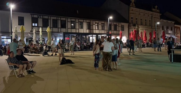 FOTO Irska glazbena večer na Zrinskom trgu okupila brojne građane