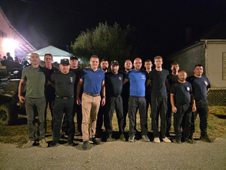 Križevački vatrogasci vratili su se živi i zdravi kući, a dočekani su pljeskom i osmijesima
