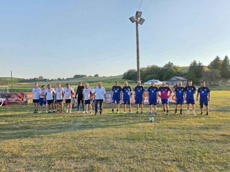 FOTO Uoči proslave Velike Gospe u Glogovnici održan malonogometni turnir