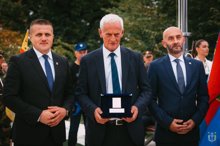 FOTO Obilježen Dan branitelja Domovinskog rata Grada Križevaca i 35. obljetnica oslobođenja vojnih objekata u Križevcima
