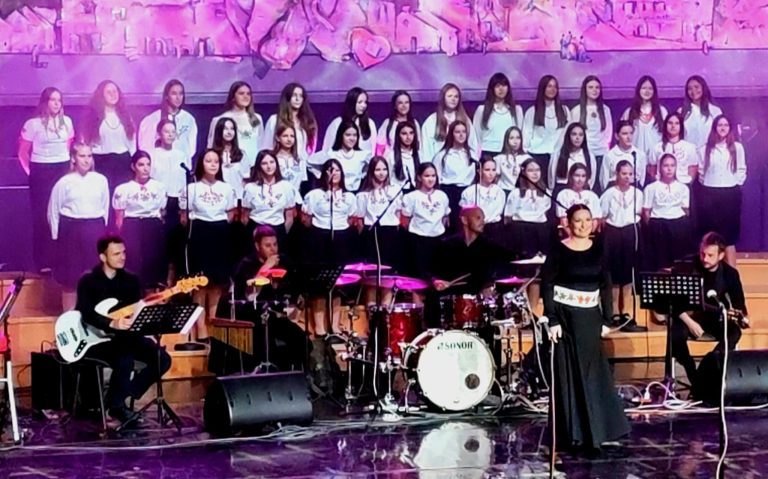 FOTO Mlade Đurđevčanke zapjevale pred publikom u Krapini na festivalu Mali kaj