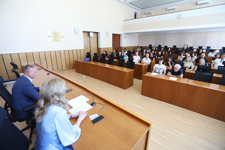 Virovitičko-podravska županija stipendira 17 novih srednjoškolaca