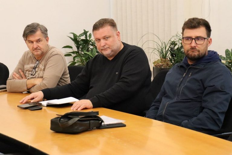 FOTO Kreću radovi na rekonstrukciji i dogradnji Područne škole Starigrad vrijedni 1,8 milijuna eura