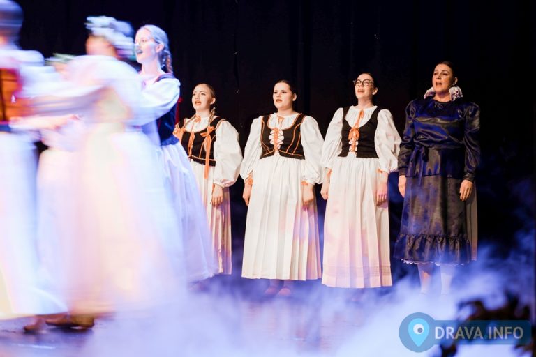 FOTO Svečanim koncertom proslavljeno 25 godina djelovanja KUD-a Rudar Glogovac