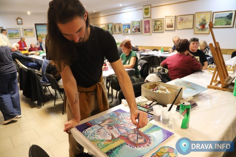FOTO U Đurđevcu održana 14. likovna radionica Peski-Art
