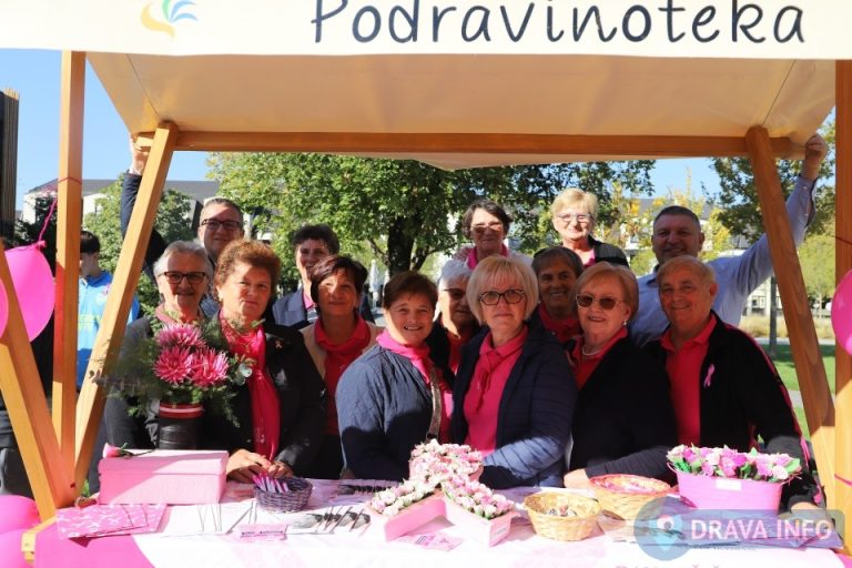 FOTO Đurđevac danas u ružičastom, obilježen Dan ružičaste vrpce