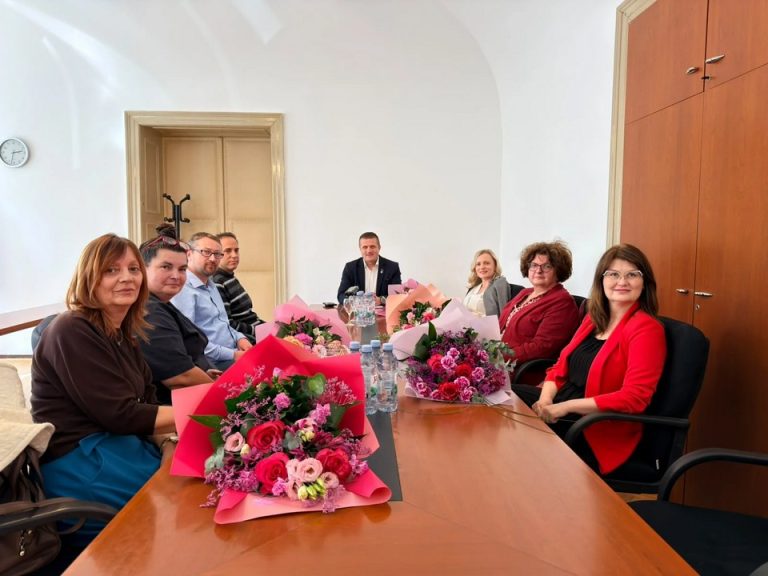 FOTO Križevci nagradili četiri uspješne djelatnice u obrazovanju, svakoj pripalo 330 eura